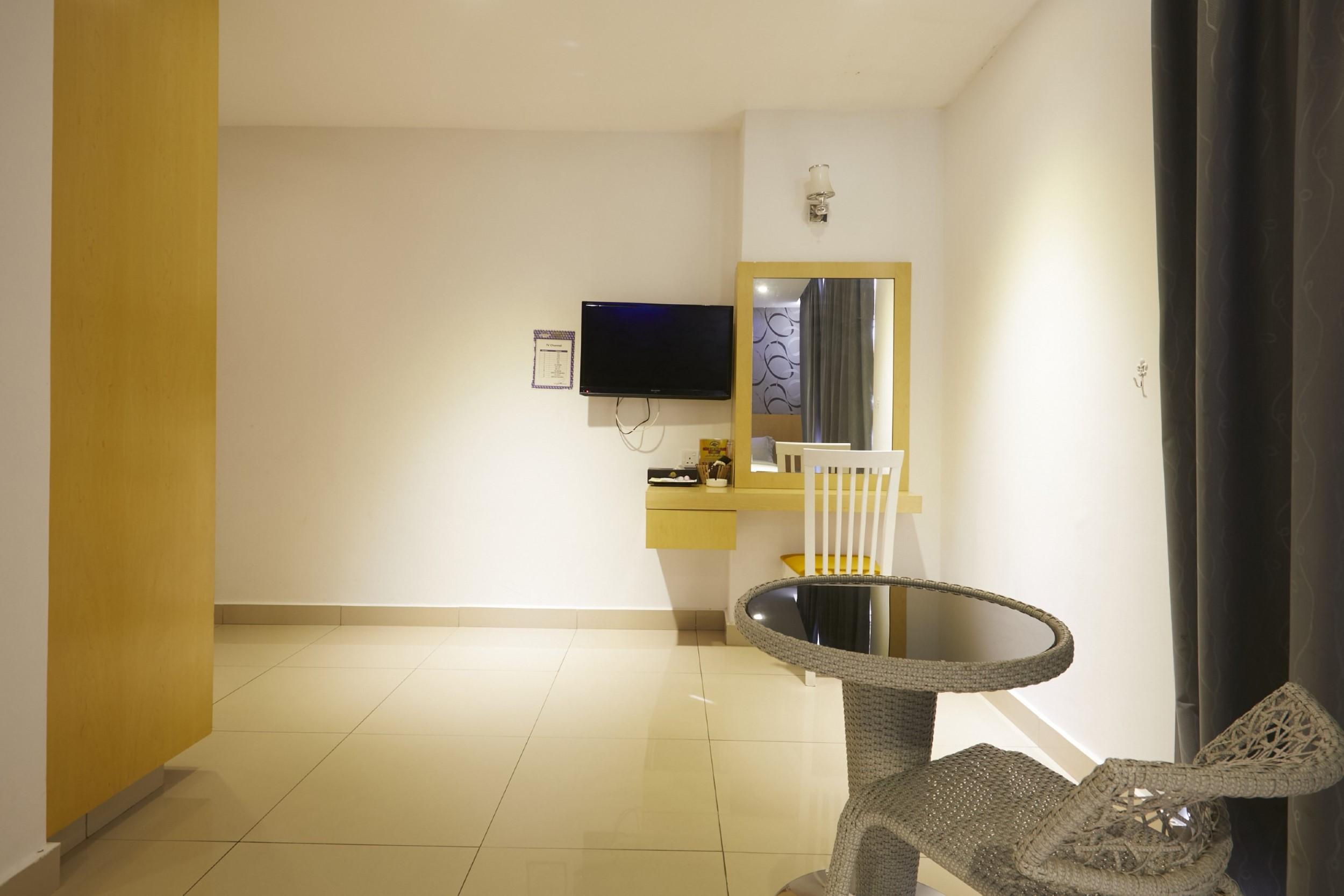 East Sun Hotel Sekinchan Bagian luar foto