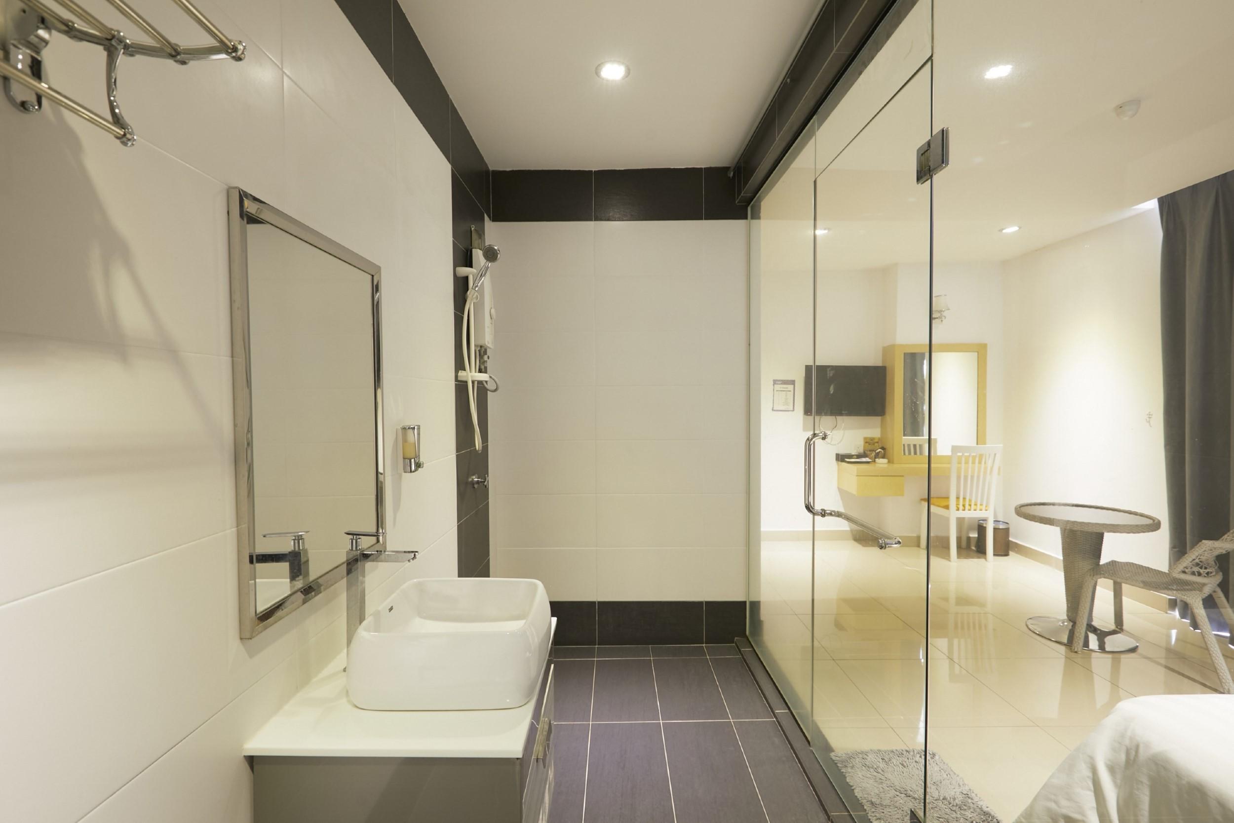 East Sun Hotel Sekinchan Bagian luar foto
