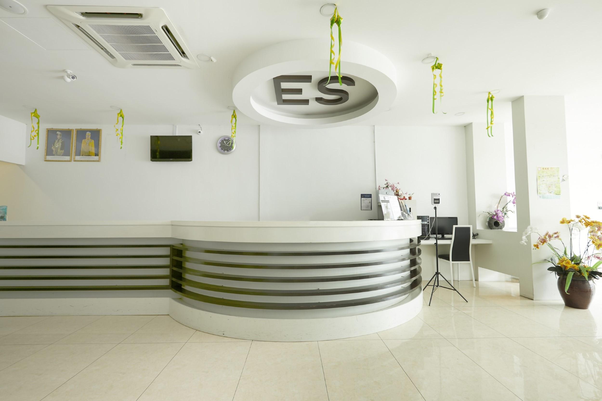 East Sun Hotel Sekinchan Bagian luar foto