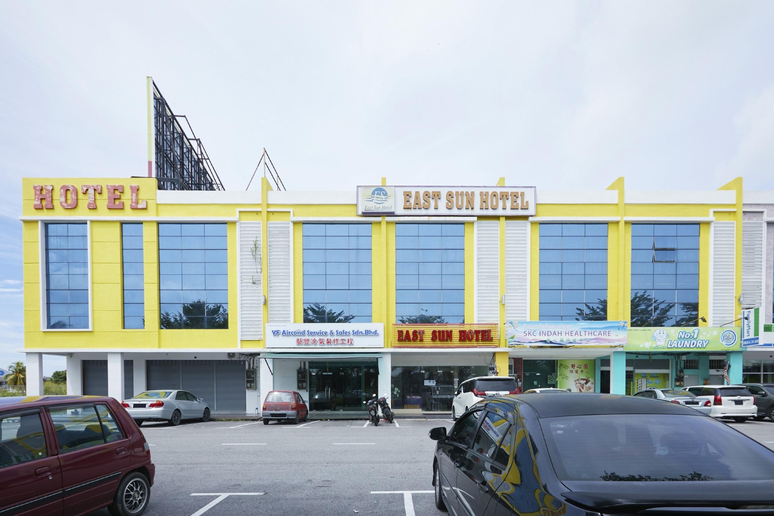 East Sun Hotel Sekinchan Bagian luar foto