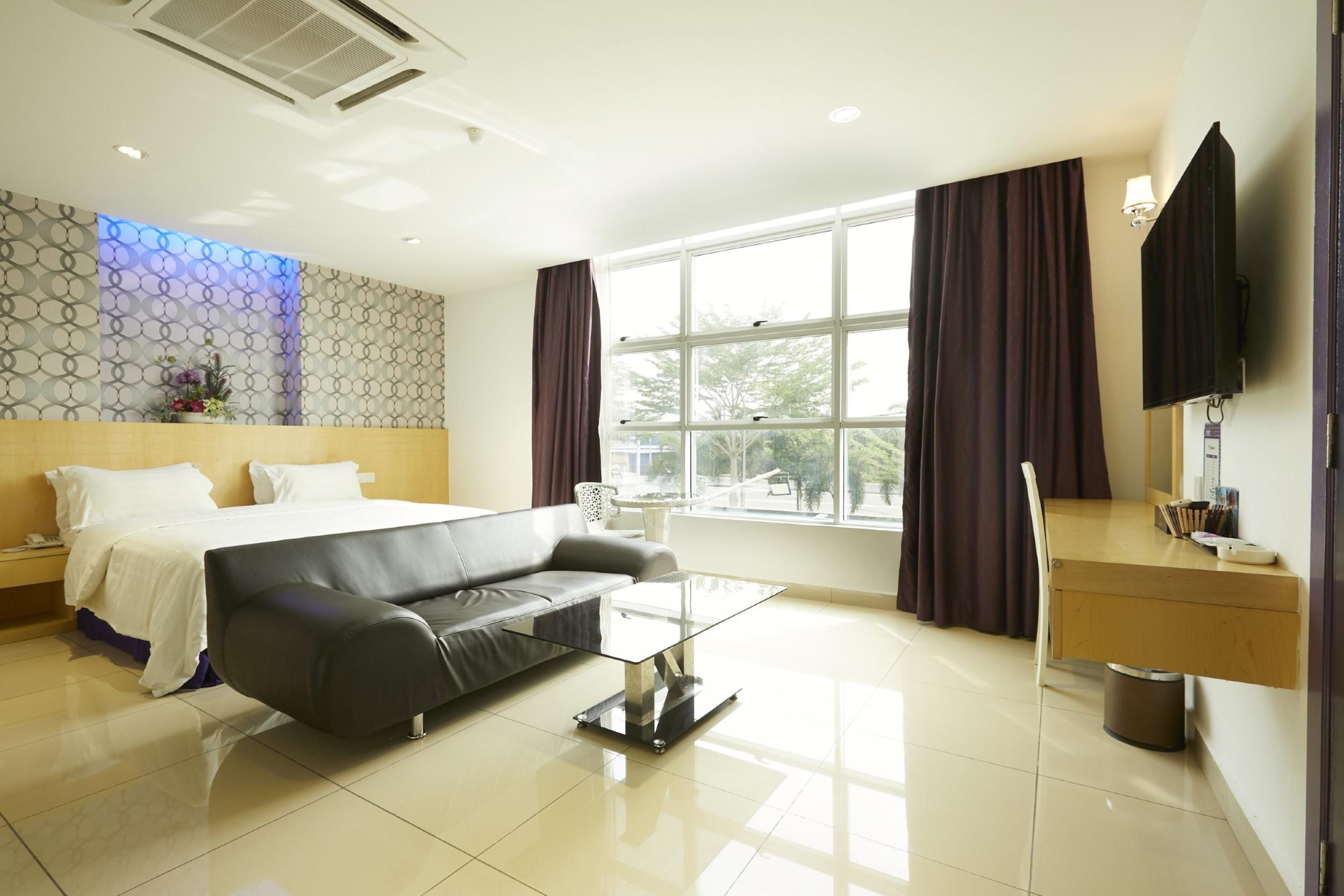 East Sun Hotel Sekinchan Bagian luar foto